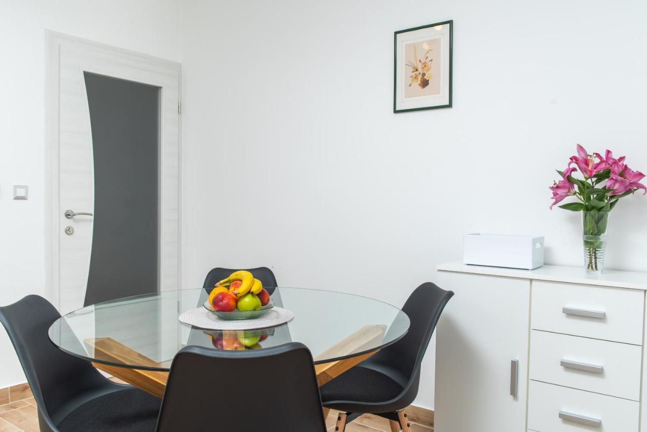 Apartment Kiki Kaštel Štafilić Εξωτερικό φωτογραφία